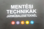 Új szakkönyv – Mentési technikák járműbaleseteknél  Új szakkönyv – Mentési technikák járműbaleseteknél